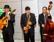 The Singapore Swing performing at the ED-08 Fashion show